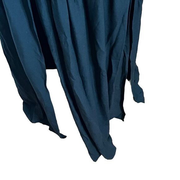 Welcome to my closet!This item has sold. - Picture 7 of 10